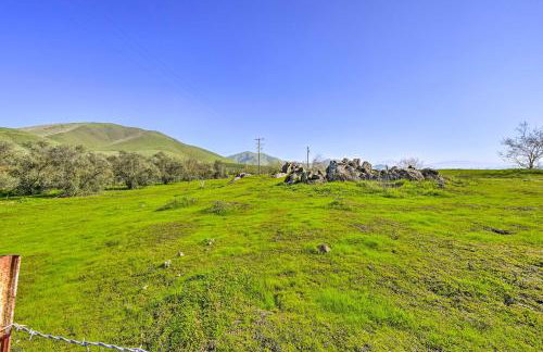Peaceful Ranch Home with Sierra Nevada Views - Foto 28