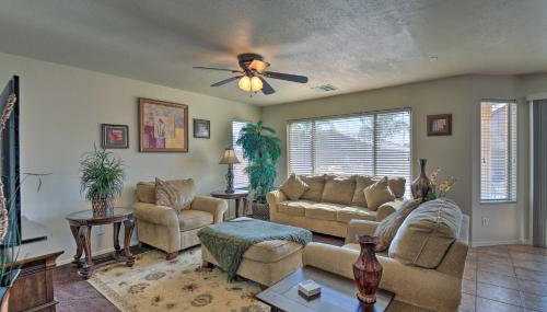 Relaxing San Tan Valley Retreat with Pool and Hot Tub! - Foto 3