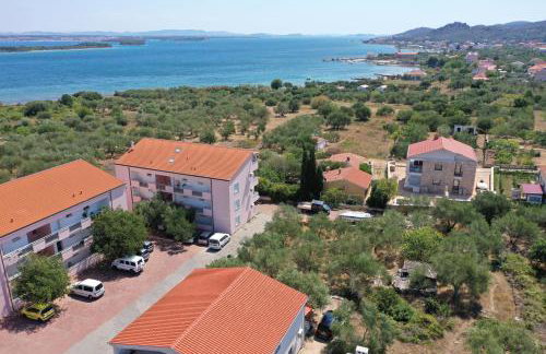 Apartman with sea view KAVALA- Pašman, Kraj - Photo 15