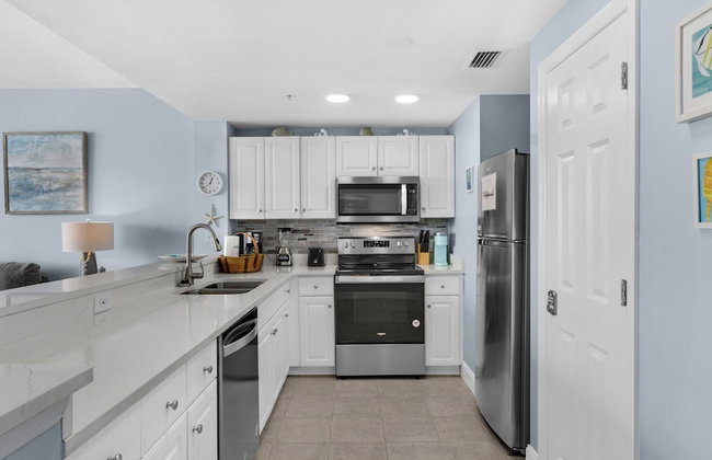 Majestic 1-1306! Gulf front 1bedroom, Pool,Hot Tubs,Tennis - Photo 27