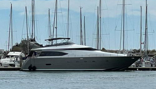 MotorYacht 21 avec équipage - Photo 3