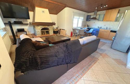 Angels Home - Photo 18