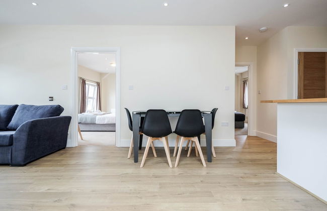 Luxury 2 Bedroom Apartments with Parking - Foto 66