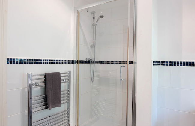 Apartment 4 The Grove - Foto 21