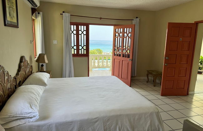 Blue Turquoise Sea Villa - Photo 3