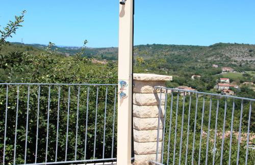 Peaceful Holiday Home in Les Vans, Ardeche With Pool - Foto 26