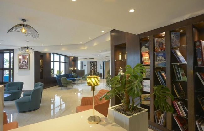 Maia Hotel Suites - Photo 47