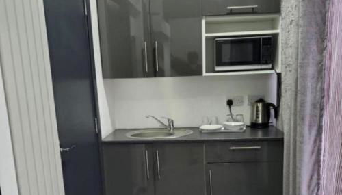 1 Bed Flat - Sleeps 2 - Parking - Balcony - Wifi - Foto 4