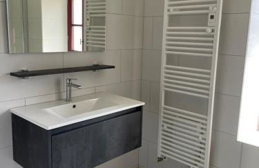 Gîte La Maison des Poètes de 1 à 6 personnes à Treigny Perreuse - Foto 24