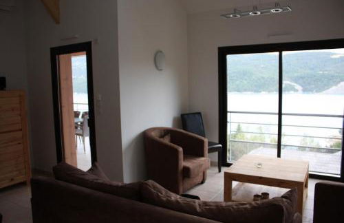Vue imprenable sur Lac de Serre-Ponçon à Chorges : appt prestige 8 pers - Photo 17