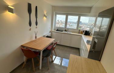 PARIS PANTIN Magnifique Appartement 4 pièces de 108m2 avec 2 PARKING intérieur - très cosy pour 1 à 12 personnes - Entièrement refait à neuf ENTIRE APARTMENT LUXURIOUS AND WARM - PANTIN PARIS 19 ème FREE WIFI GRATUIT - Foto 36