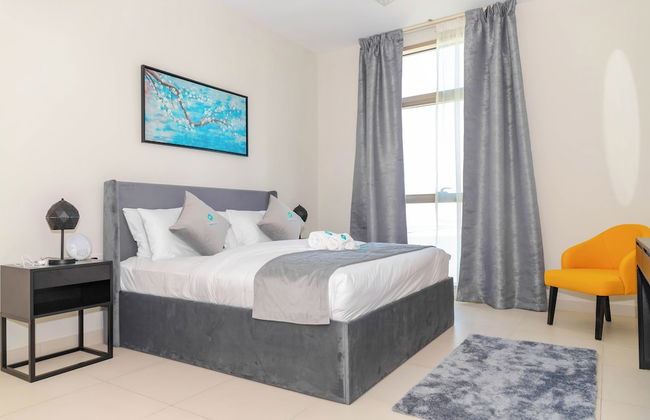 Bloomfields Modern 1BR in Reflection - Photo 2