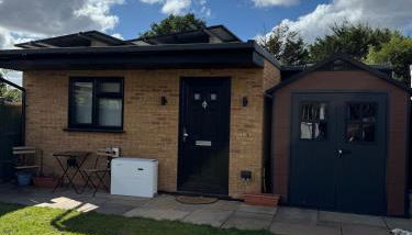 Cosy Garden Studio, close to Central and Wembley - Foto 1, Garden