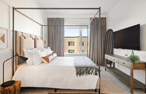 Hyatus Luxury Residences Boston Everett Premier Collection - Photo 41