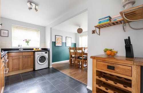 Chelmsford Reach 3 bed house near centre,free parking, Wi-Fi, table football - Foto 18