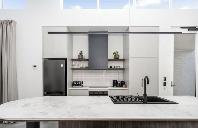 Clare Hillside Apartments - Photo 17