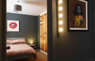 Chester/Handbridge sleeps 9 + Netflix - Photo 26