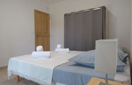 Maison face au Luberon avec piscine - 5 Chambres - Foto 12