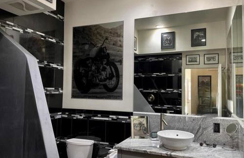 Biker's Bungalow - Near Mendenhall Glacier and Auke Bay Offering DISCOUNT ON TOURS! - Foto 8