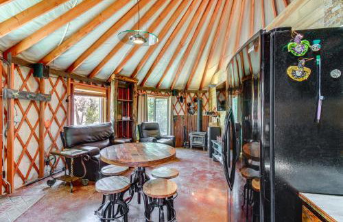 Mountainside Yurt with Views Less Than 3 Mi to Black Canyon! - Foto 6