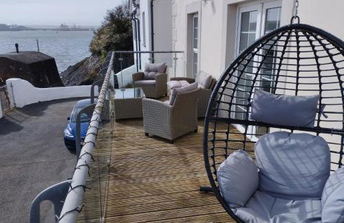 Waterfront Location, Balcony, Sea Views, Free Parking - Foto 31