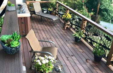 Lake Escape to an Elegant 4 Br Home - Foto 48