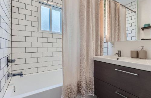 At S. Broadway An Artsy Bungalow Close to DU And Cherry Hills - Foto 13