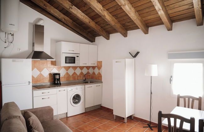 APARTAMENTOS VIVE TRUJILLO - Photo 8