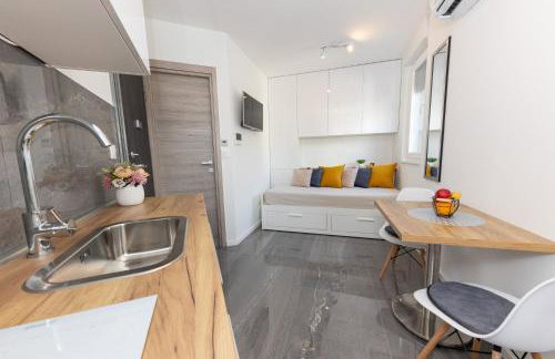 New Studio for 2, Free Private Garage Spot, Wi-Fi, 200 m from Mall of Split - Foto 6