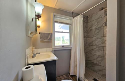 Modern Farm Home WT Large Parking, Front Porch - Foto 7