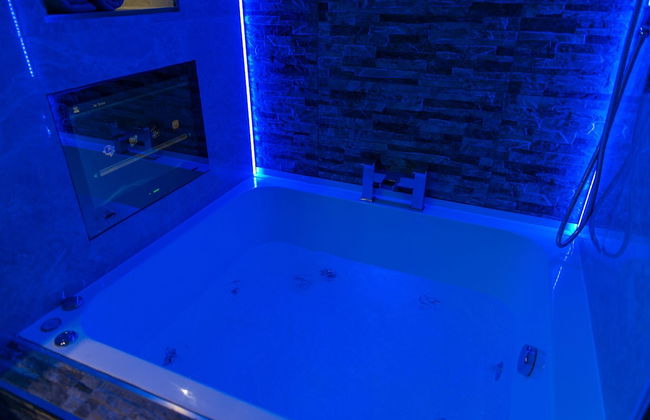 Aphrodite Suites Huddersfield - Foto 55