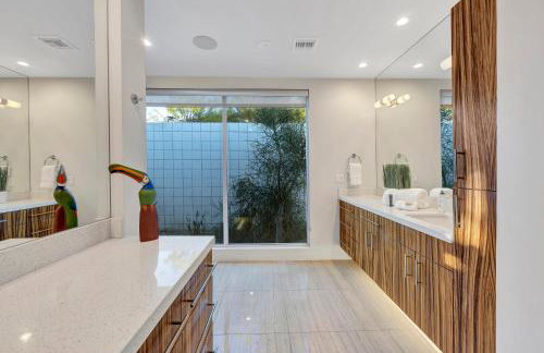 4BR MidCentury Alexander Home in Vista Las Palmas - Foto 31