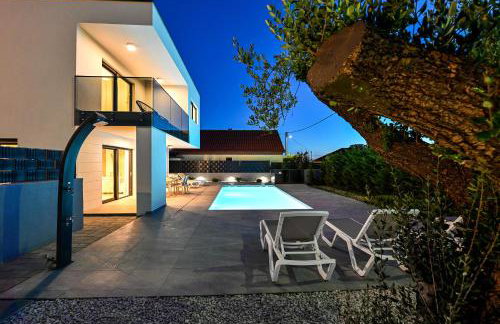 Villa Nostro Porto with pool - Photo 40