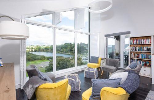 Swanpool View - Walk to Beach - Free WiFi & Parking - Sea & Lake Views - Foto 1