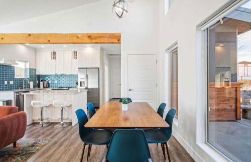 Timber & Tin D 2Bed 2Bath w Pool & Rooftop Deck - Foto 34