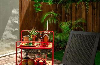 The Rum Locker - 1 King - 2 Twins - Private home and Patio - Sleeps 4 - Foto 5