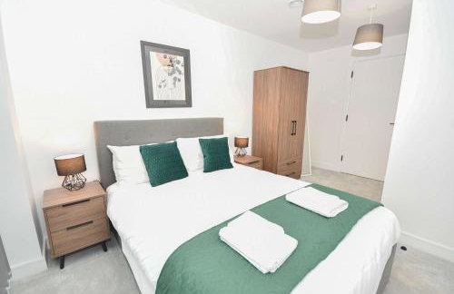 Contemporary Flat in Central Manchester w Balcony - Photo 19