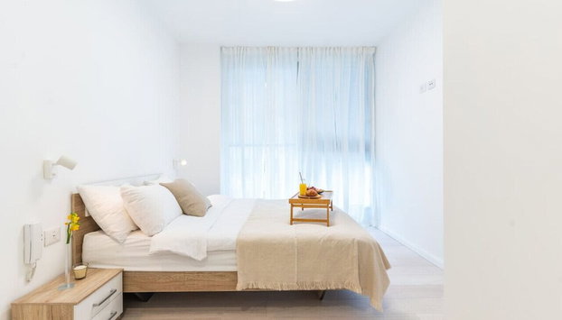 MAMAD - Sunlit Urban Escape with Balcony by Sea N Rent - Foto 4, Interni
