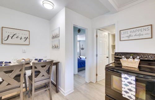 Walk to Lake Nautical Akron Cottage with Deck! - Foto 12