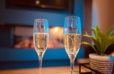 Barneys Retreat - Lakeside Getaway - Photo 3