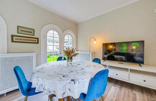 Walk to Harbor! Historic Mamaroneck Guest House - Foto 3