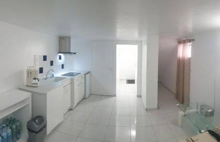 Ravissant studio sous maison, avec parking gratuit - Foto 4