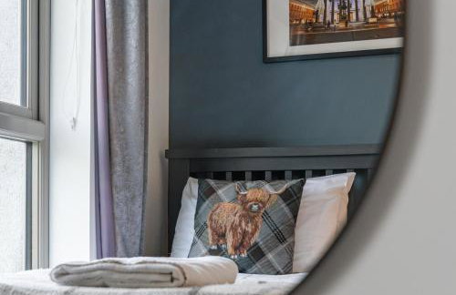 Modern Stirling Apartment - Free Parking - Photo 34
