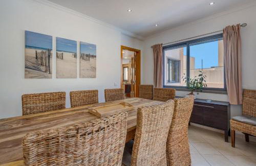 Villa Ruana - 5 bedrooms on Suite- Free out door Hot Jacuzzi - By Bedzy - Foto 49