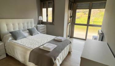 Casa nueva con jardín y wifi en Ribeira Sacra - Foto 3