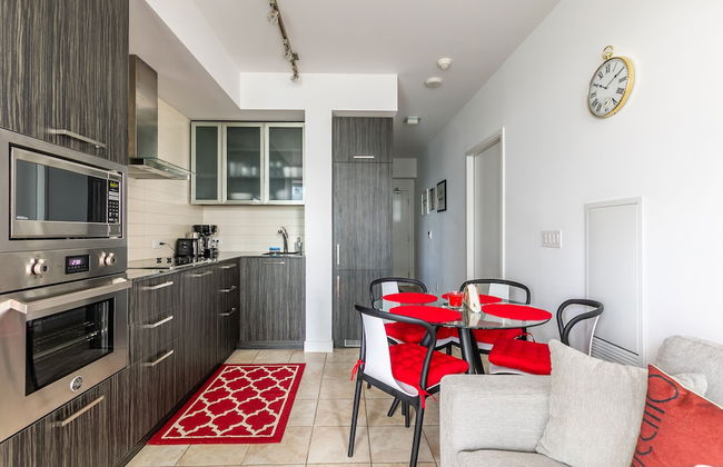 Maple Leaf Square - Photo 67