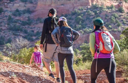 Timber & Tin G 2Bed 2Bath w Pool & Rooftop Deck - Foto 46