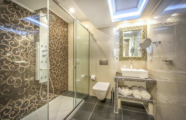 Koukounaria Hotel & Suites - Photo 69