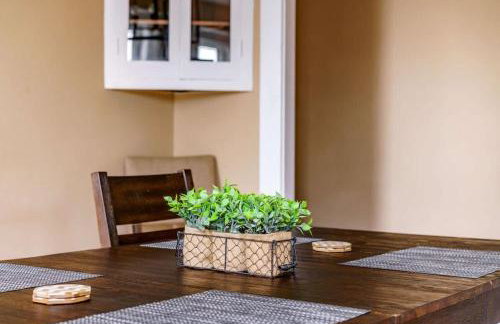 Jungle Book by Jungle House Walkable to High Street Downtown & Short North Near Nationwide Arena OSU & Convention Center Free Parking 5 800 Reviews - Foto 37