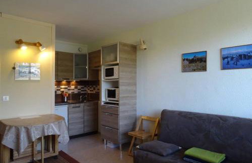 Studio pour 4 pers. à proximité des pistes avec balcon et parking - FR-1-602-55 - Foto 9